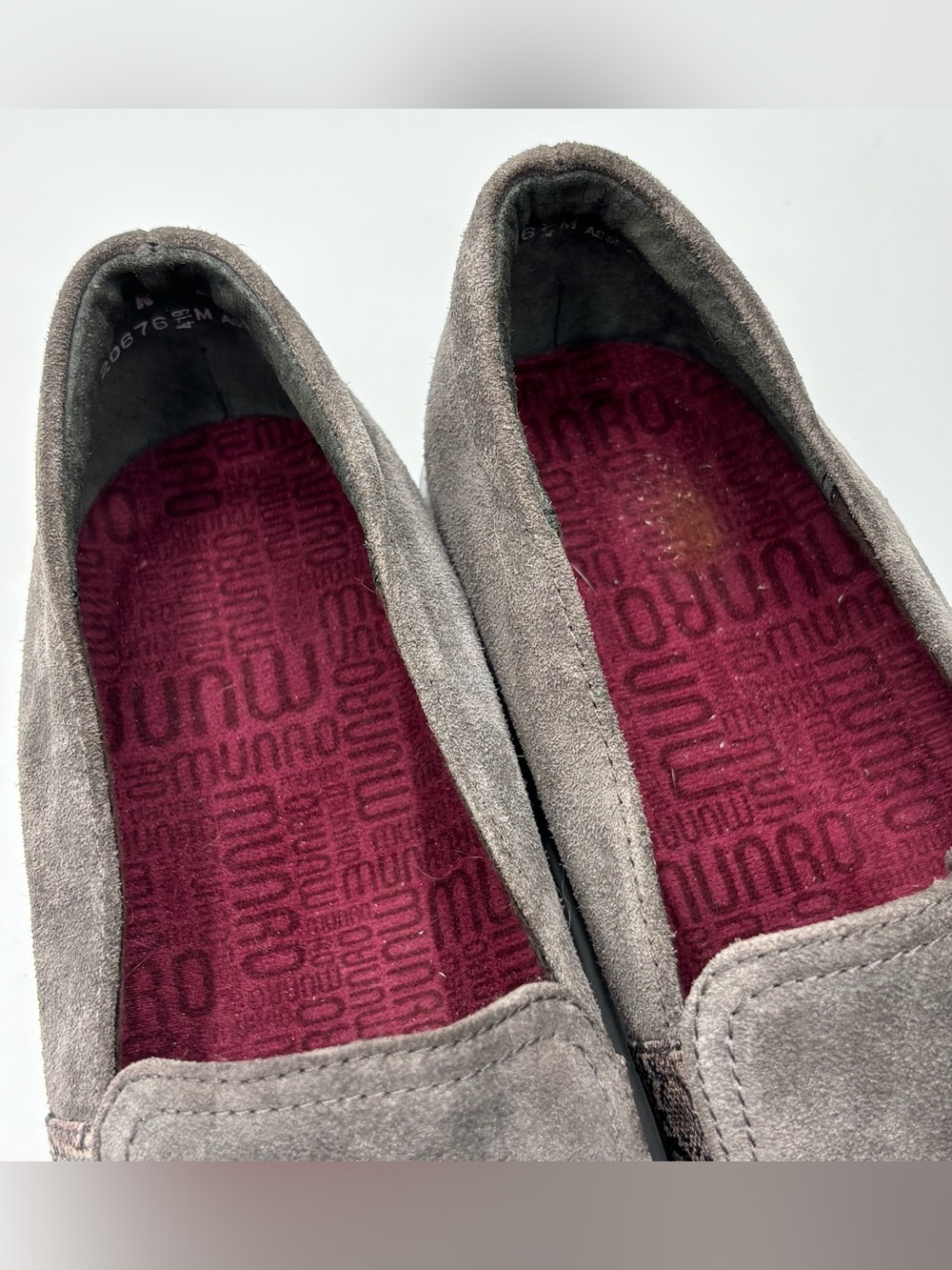 Munro grey suede slip on casual shoes 10N - Picture 6 of 10